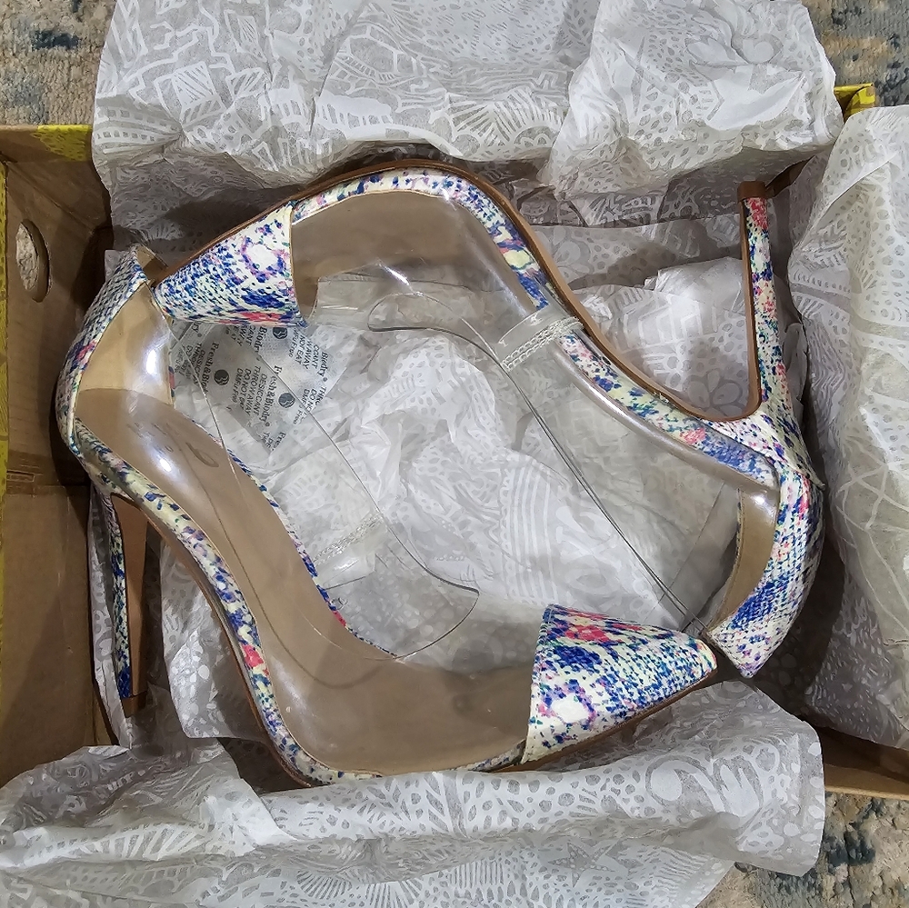Mix NO. 6 Clear/Snakeskin Heels